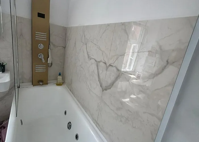 Downtown Luxury Segment